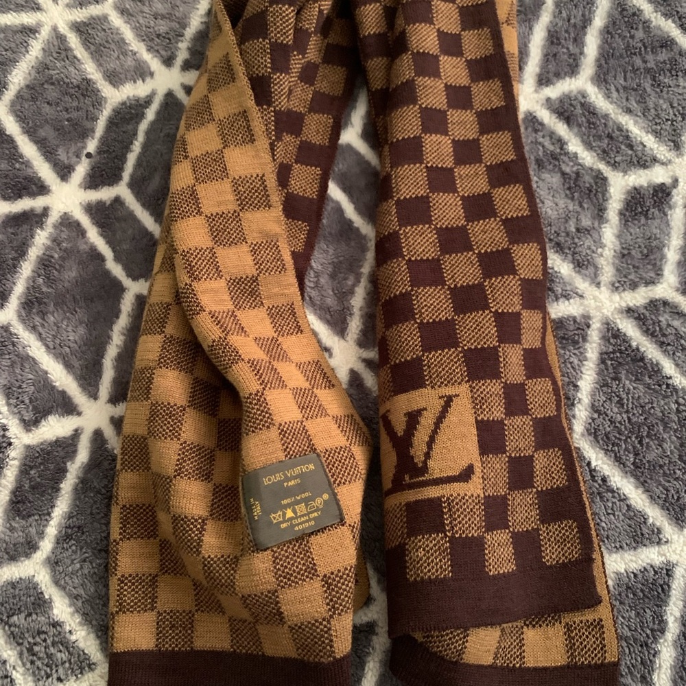 louis vuitton scarf